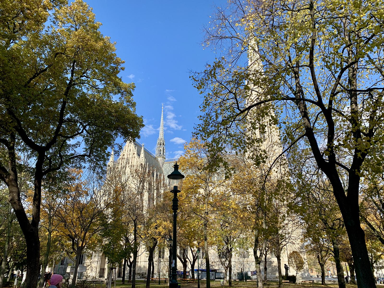 Wien · Votivkirche / Sigmund-Freud-Park · 17.11.2023